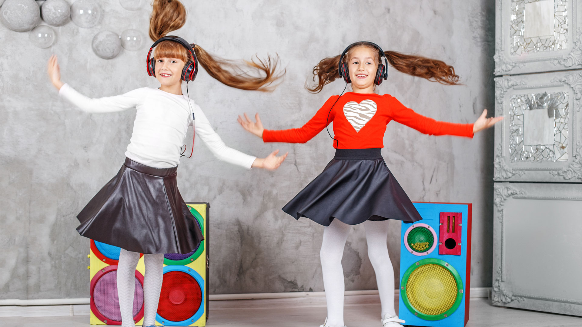 5-Minute Dance Breaks That Boost Mood and Burn Calories