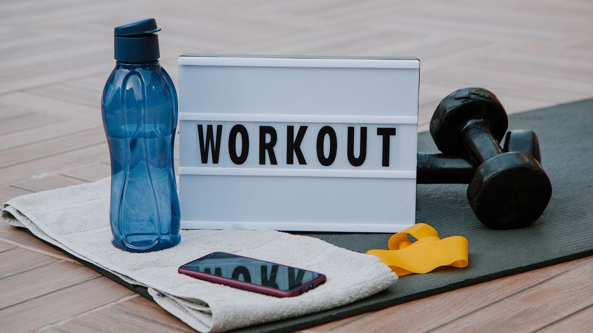 Full-Body Burn: 20-Minute Routine You Can Do Anywhere